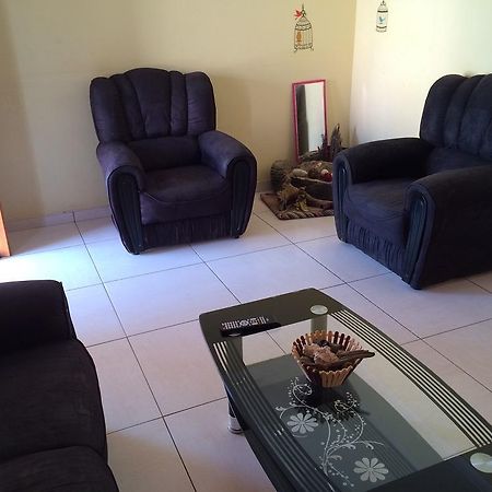 Pwake Guesthouse 오푸오 외부 사진